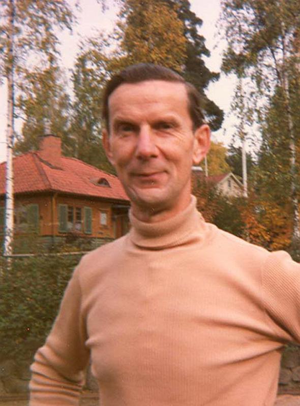 1978 - James Mac Key i tradgarden.jpg - James Mac Key i trädgården, 1978